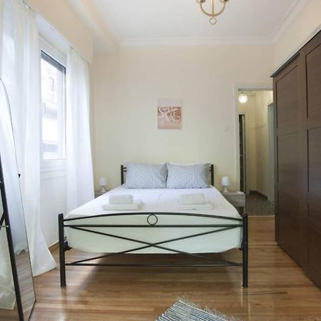 Three Bedrooms Apartment At The Center Of Атина Екстериор снимка
