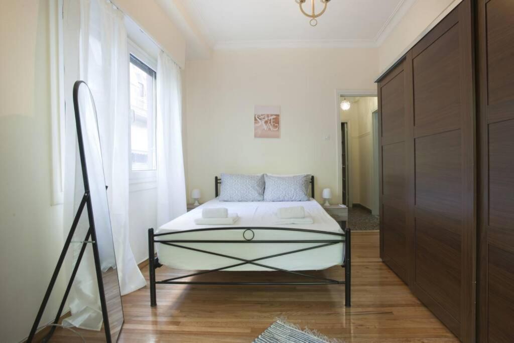 Three Bedrooms Apartment At The Center Of Атина Екстериор снимка