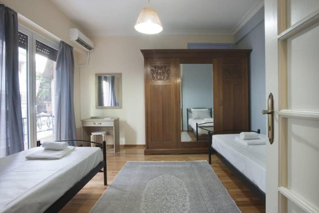 Three Bedrooms Apartment At The Center Of Атина Екстериор снимка